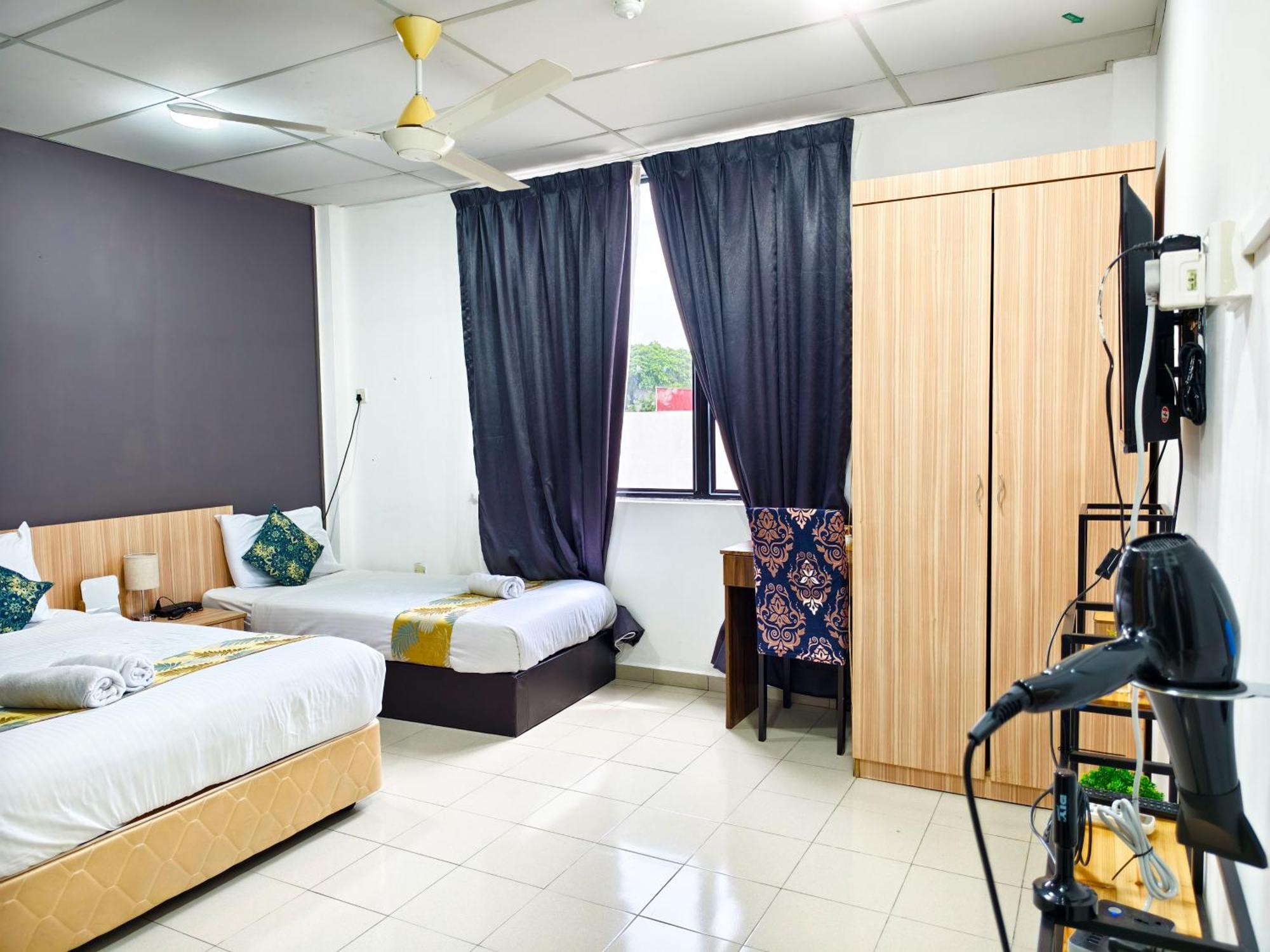Salaam Suites Hotel Kota Bharu Exterior foto