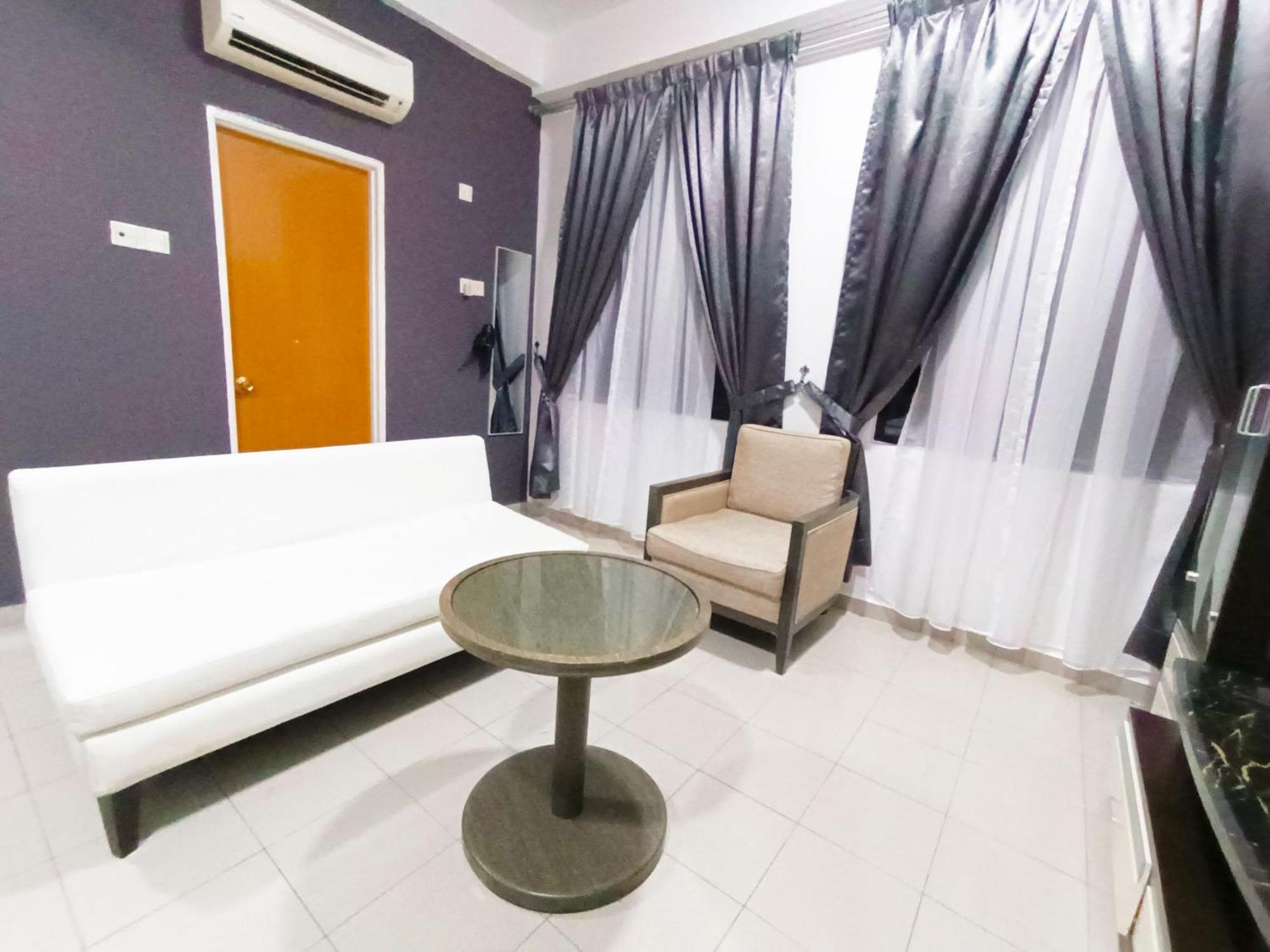 Salaam Suites Hotel Kota Bharu Exterior foto